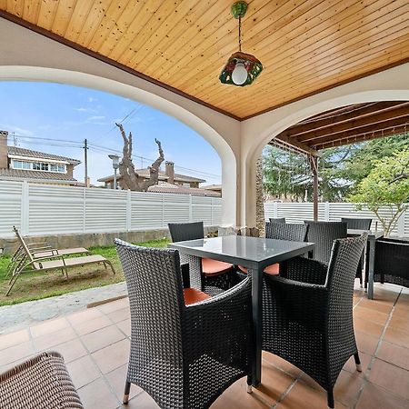Global Maria - Villa With Bbq In קמברילס מראה חיצוני תמונה
